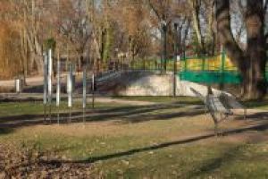 Park po rewaloryzacji - instrumenty grające