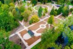 Układ alejek w parku - widok z góry