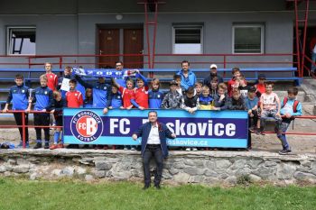 drużyny z Rawy i Boskovic, burmistrz miasta Boskovice
