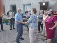 Świętowanie przed siedzibą RCOP