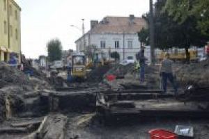 Odsłonięte drewniane konstrukcje z czasów średniowiecza