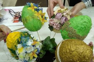 wykonywanie ozdób wielkanocnych