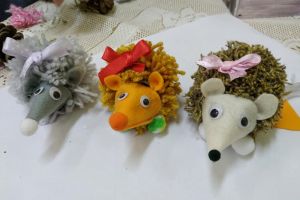 maskotki wykonane z surowców wtórnych