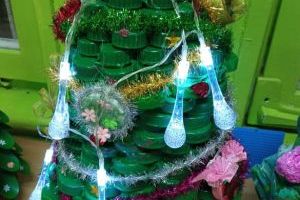 choinka z surowców wtórnych