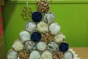 choinka z surowców wtórnych