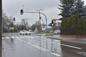 skrzyżowanie ulic Łowickiej, Kolejowej i Jeżowskiej