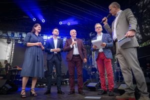 20240525-195029-142-8344_ILCE-1