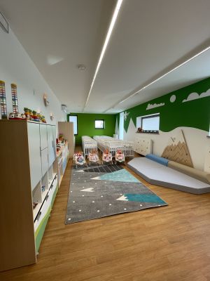 przebudowane I piętro rawskiego żłobka - sala dla dzieci