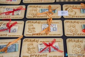 _DSC4576-19 wystawcy rawskiego jarmarku