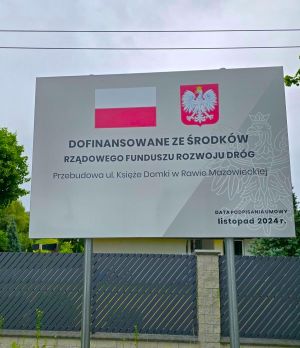 29765 Księże Domki znak z informacją o dofinansowaniu