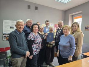 Emeryci burmistrz miasta wraz z członkami związku