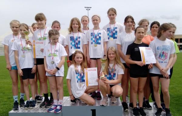 Złoto i srebro dla uczennic z SP nr 4