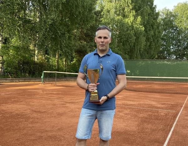 Odbył się pierwszy turniej tenisa ziemnego