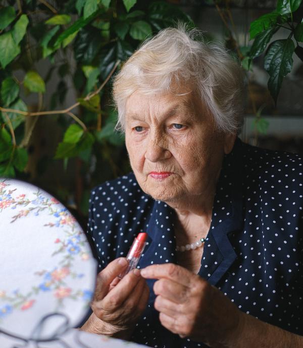 Uwaga na oszustów podszywających się pod pracowników MOPS