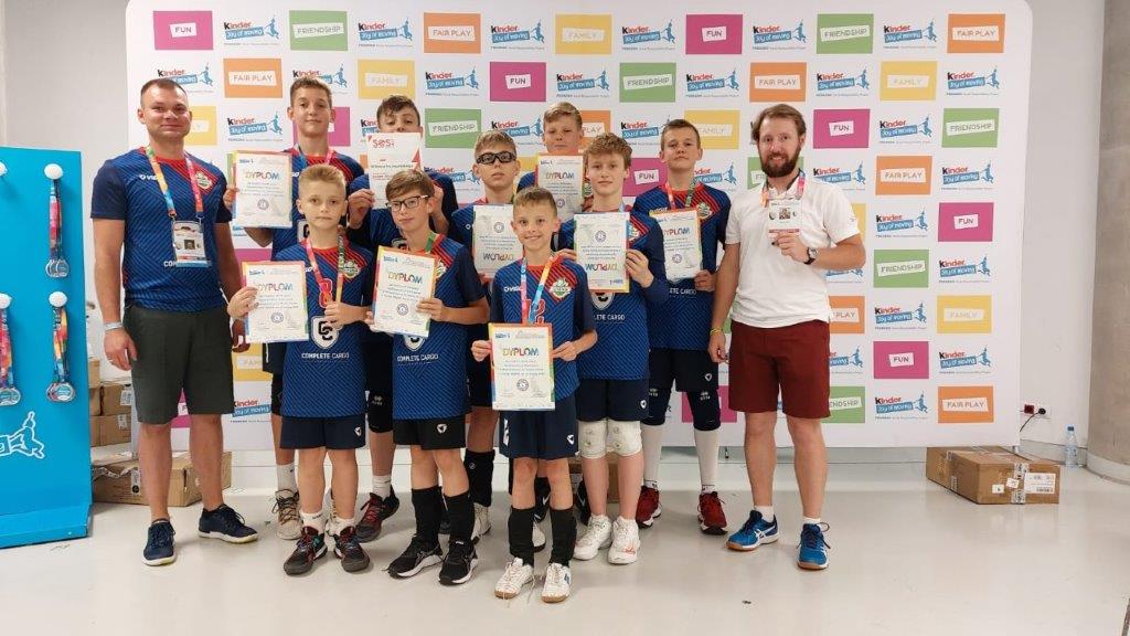 Zdjęcie nagrodzonych siatkarzy