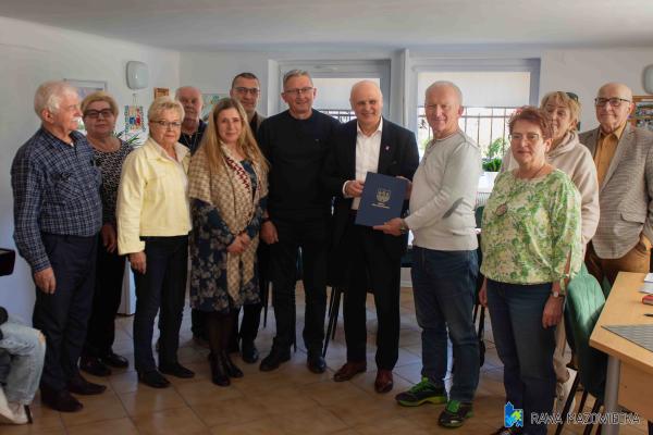 Podpisanie umowy na realizację projektu dla seniorów